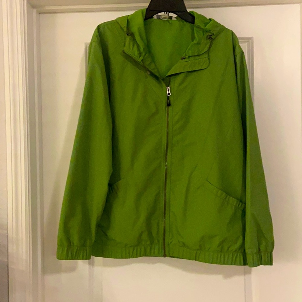 ✅✅GuideSeries green hooded windbreaker!